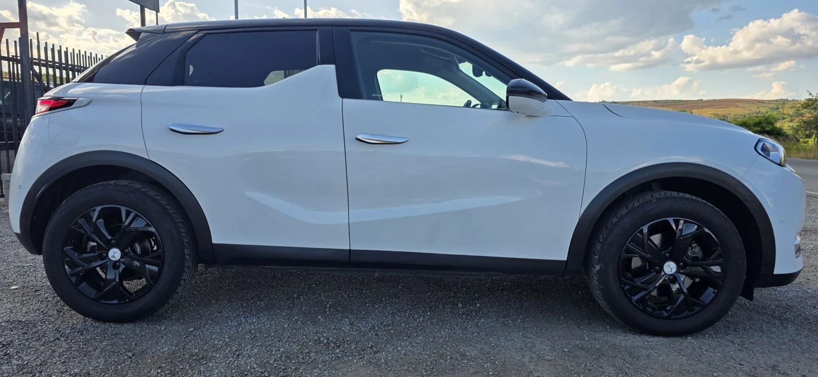 DS DS 3 Crossback E-Tense-136hp-Camera-Navi-Led, снимка 4 - Автомобили и джипове - 55068155