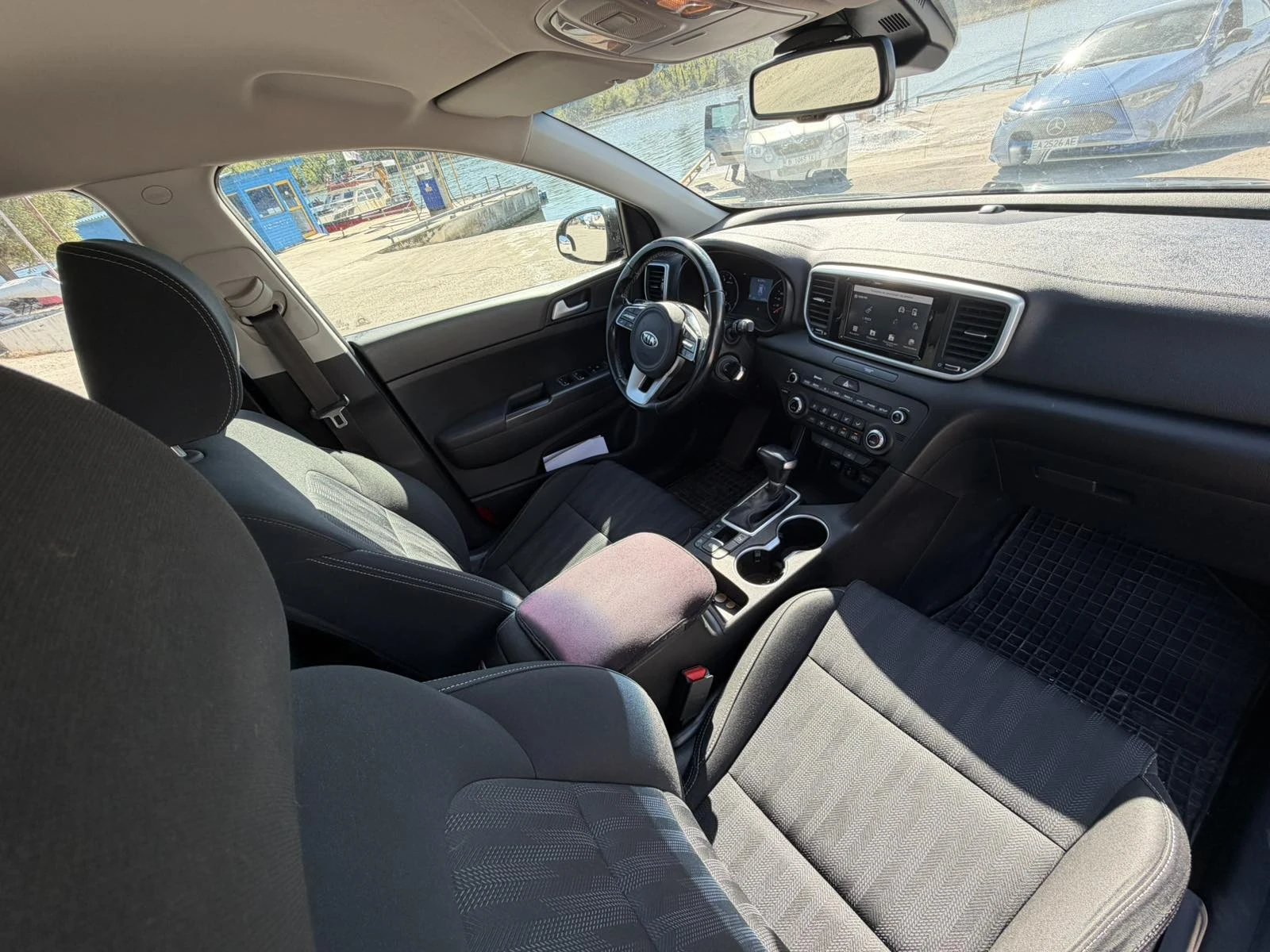 Kia Sportage, снимка 7 - Автомобили и джипове - 55992104
