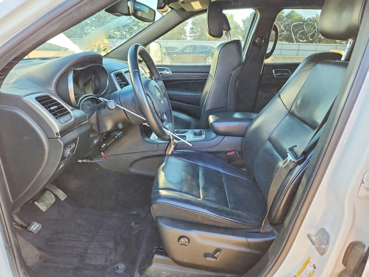 Jeep Grand cherokee 3.6l Overland, снимка 7 - Автомобили и джипове - 56025564