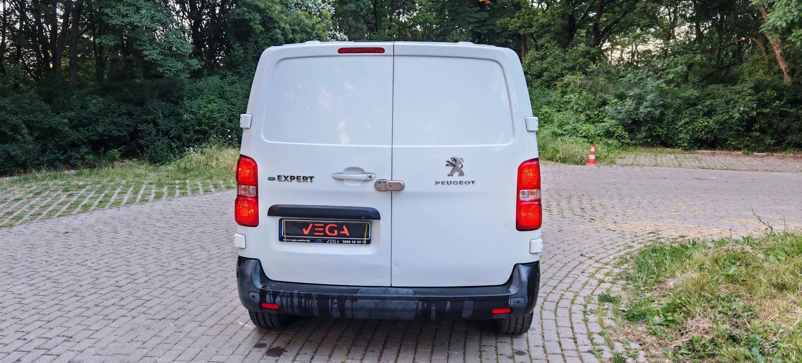 Peugeot Expert 75kw/h 55 000 km, снимка 6 - Бусове и автобуси - 54936126