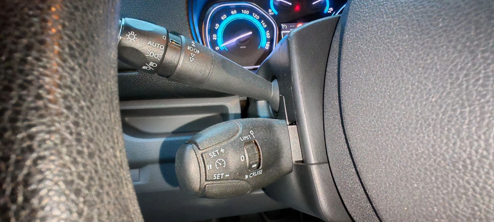 Peugeot Expert 75kw/h 55 000 km, снимка 11 - Бусове и автобуси - 54936126