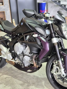 MV Agusta Brutale 800Dragstar 9000км! ABS TC Нов внос от ШВЕЙЦАРИЯ!, снимка 12