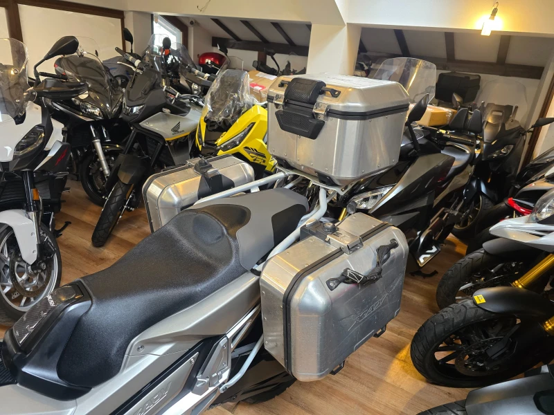 Honda X-ADV 750i ABS + TRC+ Travel Pack , снимка 4 - Мотоциклети и мототехника - 52314045