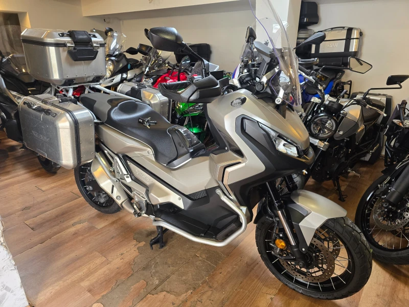 Honda X-ADV 750i ABS + TRC+ Travel Pack 