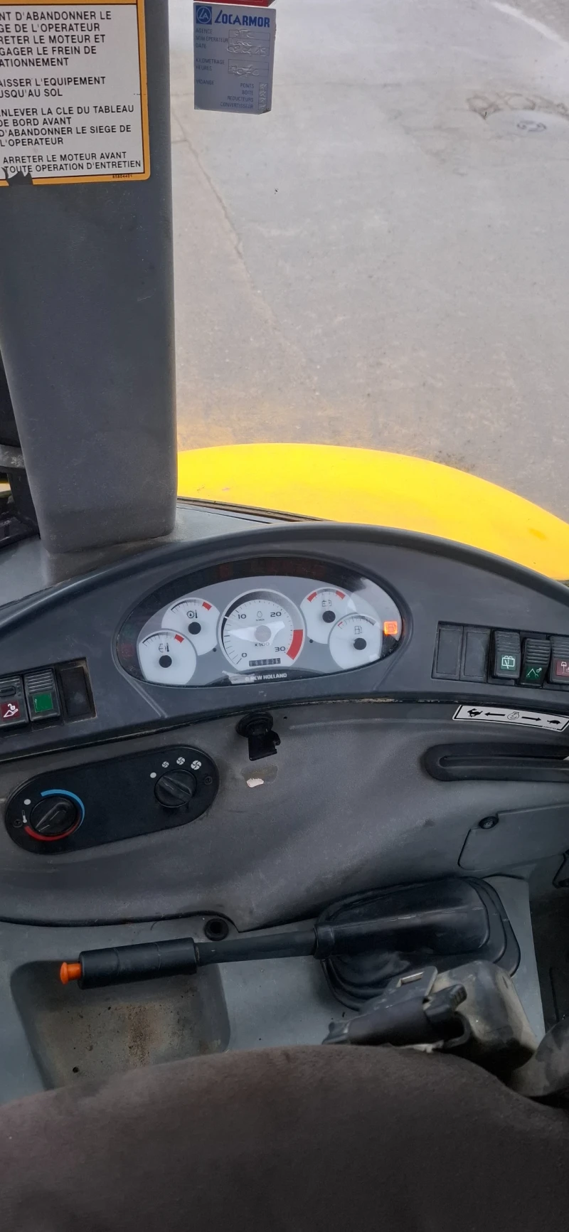 Багер New Holland B90, снимка 6 - Индустриална техника - 53433870