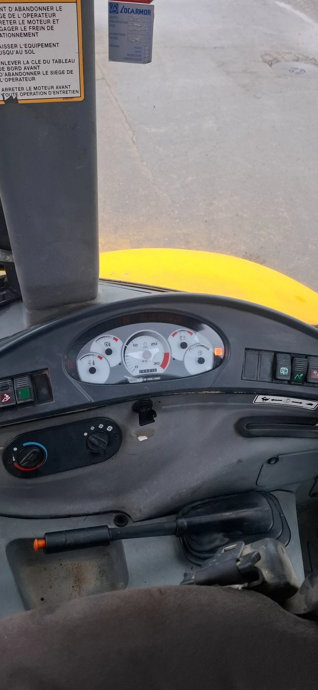 Багер New Holland B90 - изображение 6