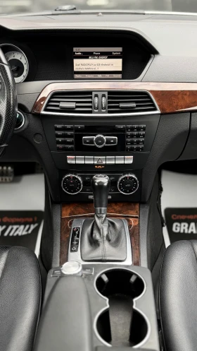 Mercedes-Benz C 300 4-MATIC| 6.3 AMG| 7G| LED| TOP| СОБСТВЕН ЛИЗИНГ, снимка 13
