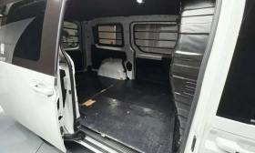 Hyundai Staria * Cargo 3 Seater* АВТОКРЕДИТ БЕЗ ПЪРВОНАЧАЛНА* , снимка 12