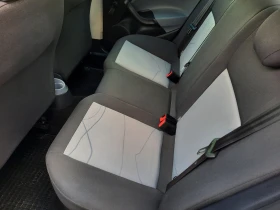 Seat Ibiza 1.2i, снимка 7 - Автомобили и джипове - 44863505