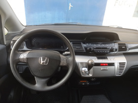 Honda Fr-v 2.0i - vtec - бензин, снимка 8 - Автомобили и джипове - 45657105