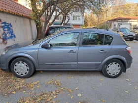 Opel Astra H, снимка 1