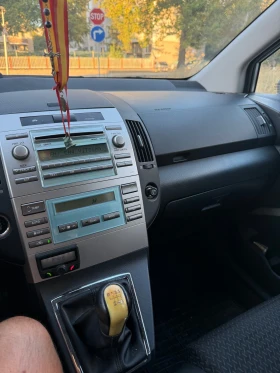 Обява за продажба на Toyota Corolla verso 2.2d4d ~6 450 лв. - изображение 9