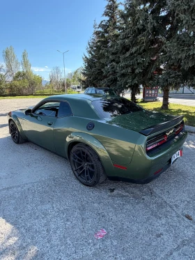 ����� �� �������� �� Dodge Challenger 6.4 Scat Pack 1320 
