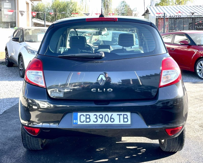 Renault Clio, снимка 6 - Автомобили и джипове - 45208702