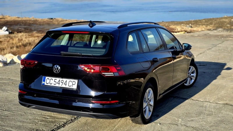 VW Golf GOLF 8 SW 2.0 TDI 115HP DSG7 LIFE, снимка 16 - Автомобили и джипове - 48446317