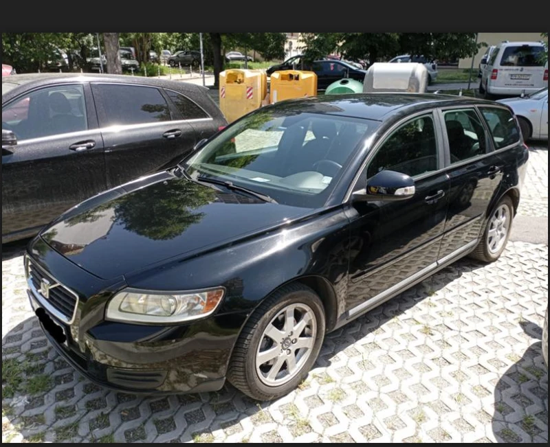 Volvo V50 Volvo V50 1. 6hdi 109кс Дизел 12. 2009г Фейс лифт , снимка 1 - Автомобили и джипове - 48731468