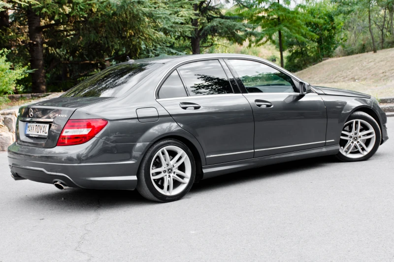 Mercedes-Benz C 350 AMG 4Matic, снимка 7 - Автомобили и джипове - 51904871