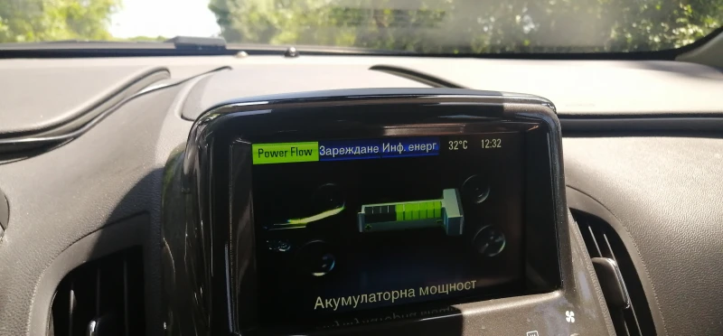 Opel Ampera Plug-in hybrid, снимка 12 - Автомобили и джипове - 52397152
