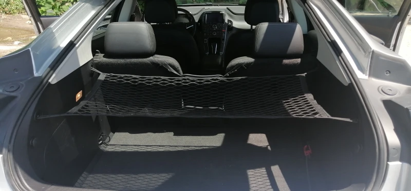 Opel Ampera Plug-in hybrid, снимка 8 - Автомобили и джипове - 52397152