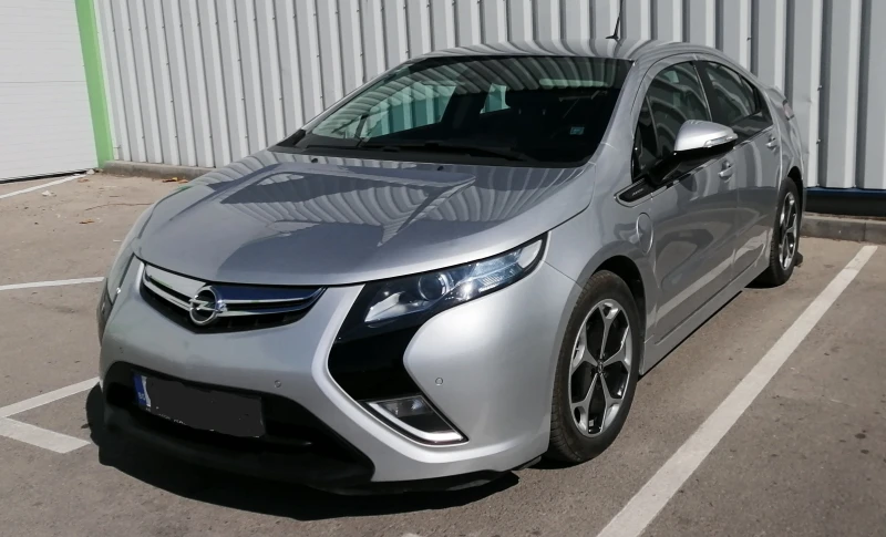 Opel Ampera Plug-in hybrid, снимка 2 - Автомобили и джипове - 52397152