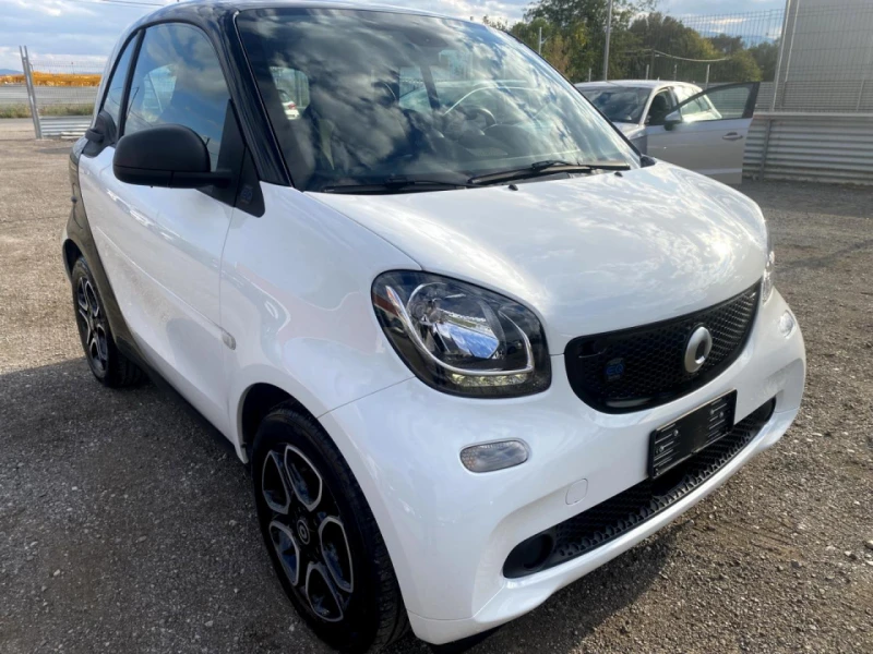Smart Fortwo EQ 22kw панорама , снимка 2 - Автомобили и джипове - 52558775