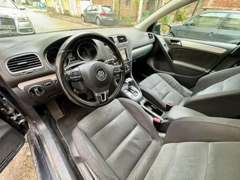 VW Golf, снимка 5 - Автомобили и джипове - 52203410