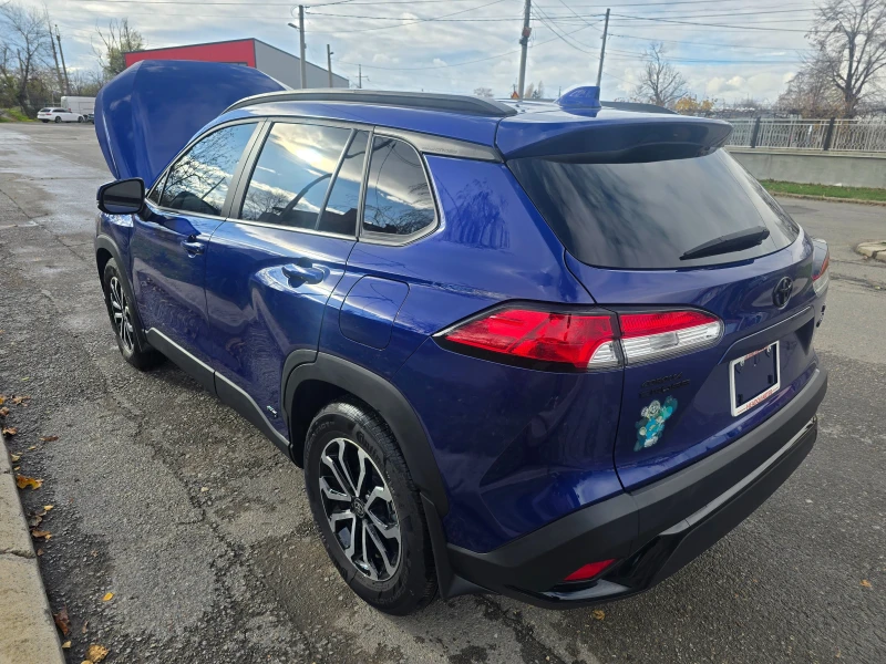 Toyota Corolla Cross Hybrid 2.0i 4x4, снимка 13 - Автомобили и джипове - 52776958