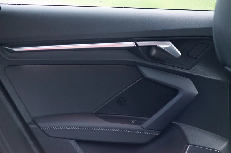 Audi A3 S line MATRIX, снимка 10 - Автомобили и джипове - 52860606