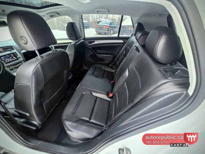 VW Golf * TDI Certified Loaded Well Maintained * CARFAX * , снимка 14 - Автомобили и джипове - 52924104