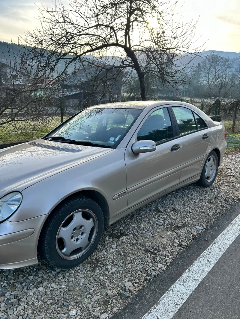 Mercedes-Benz C 200 Compressor , снимка 5 - Автомобили и джипове - 53500350
