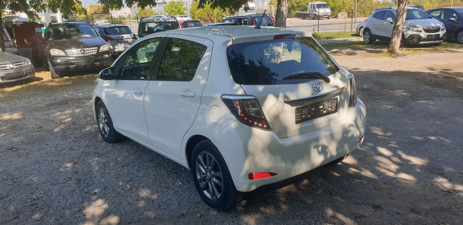 Toyota Yaris 1.3VVT-I Л.ДЖАНТИ КАМЕРА - изображение 6