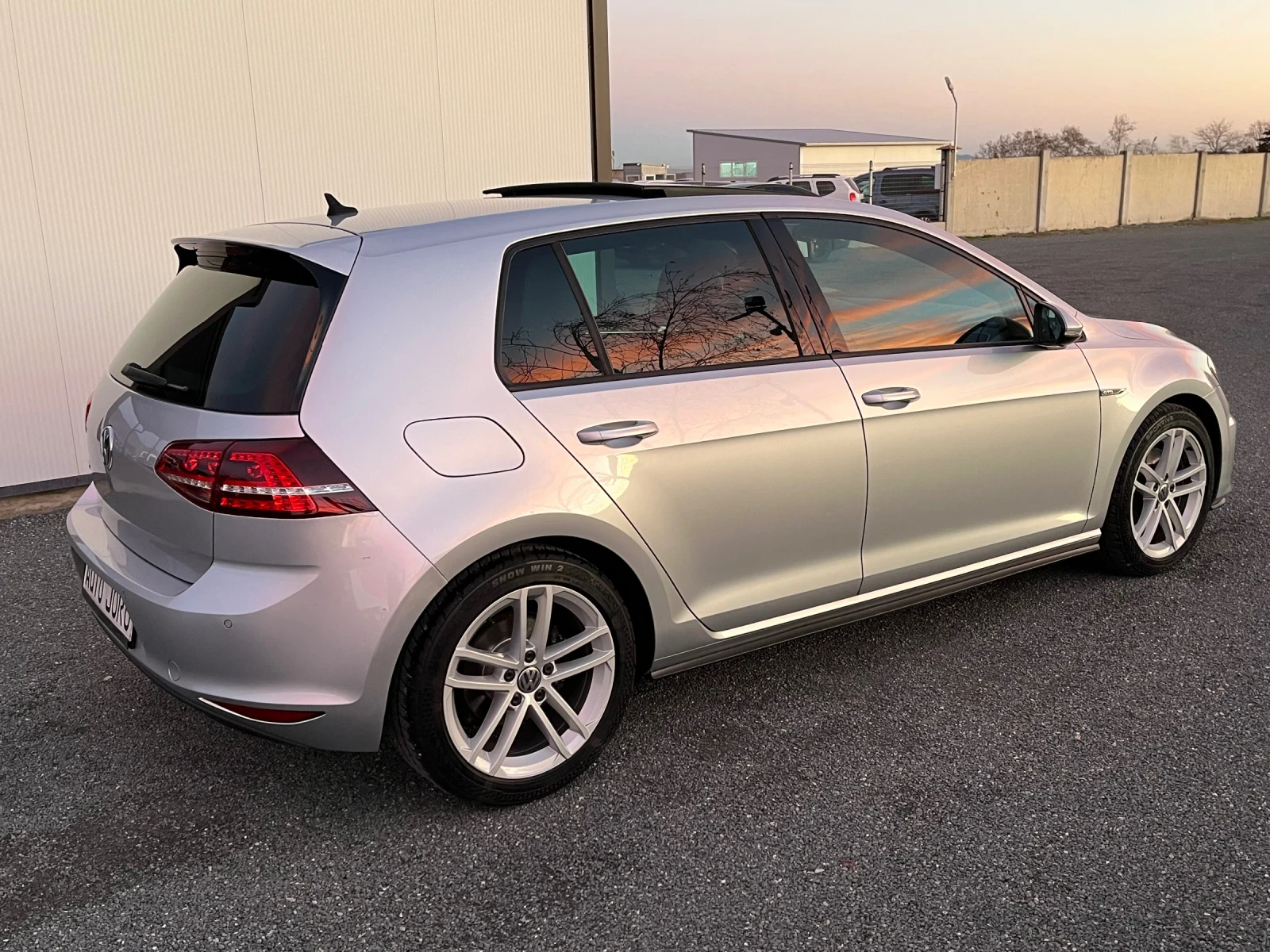 VW Golf 2.0GTD-Автоматик - изображение 5