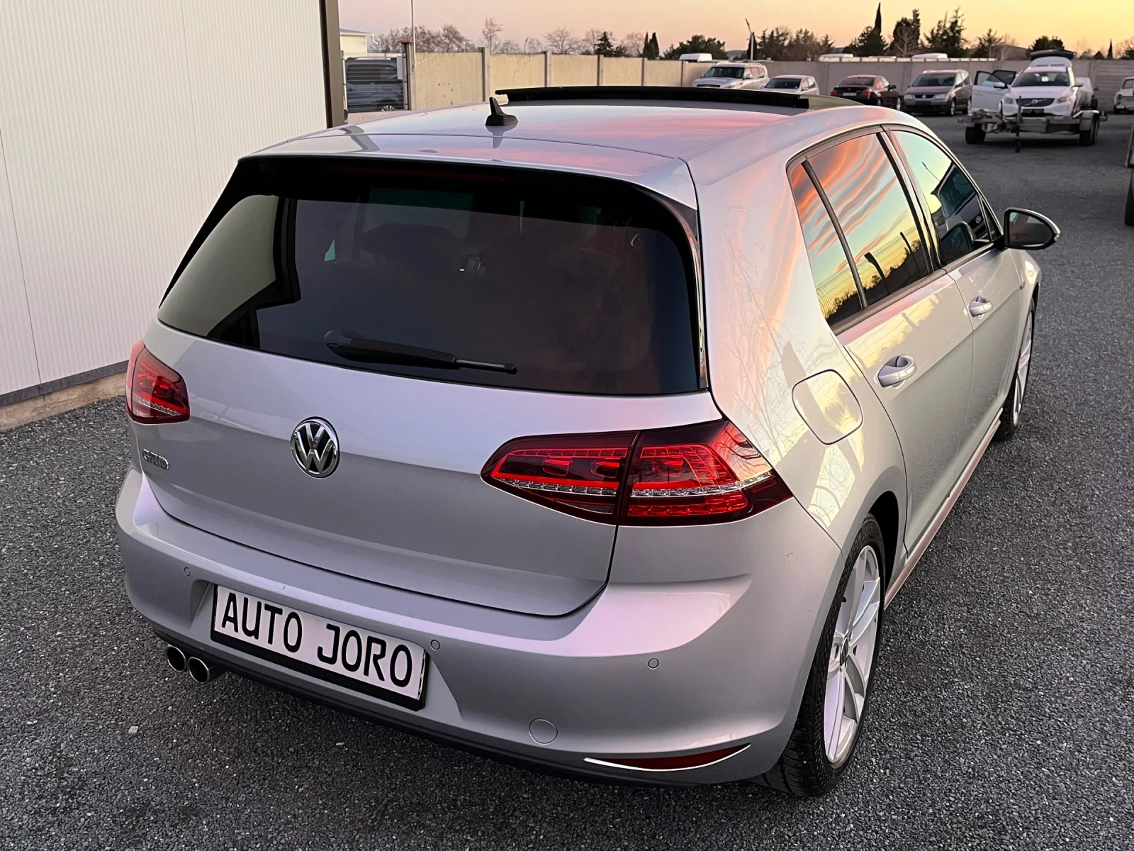 VW Golf 2.0GTD-Автоматик - изображение 4