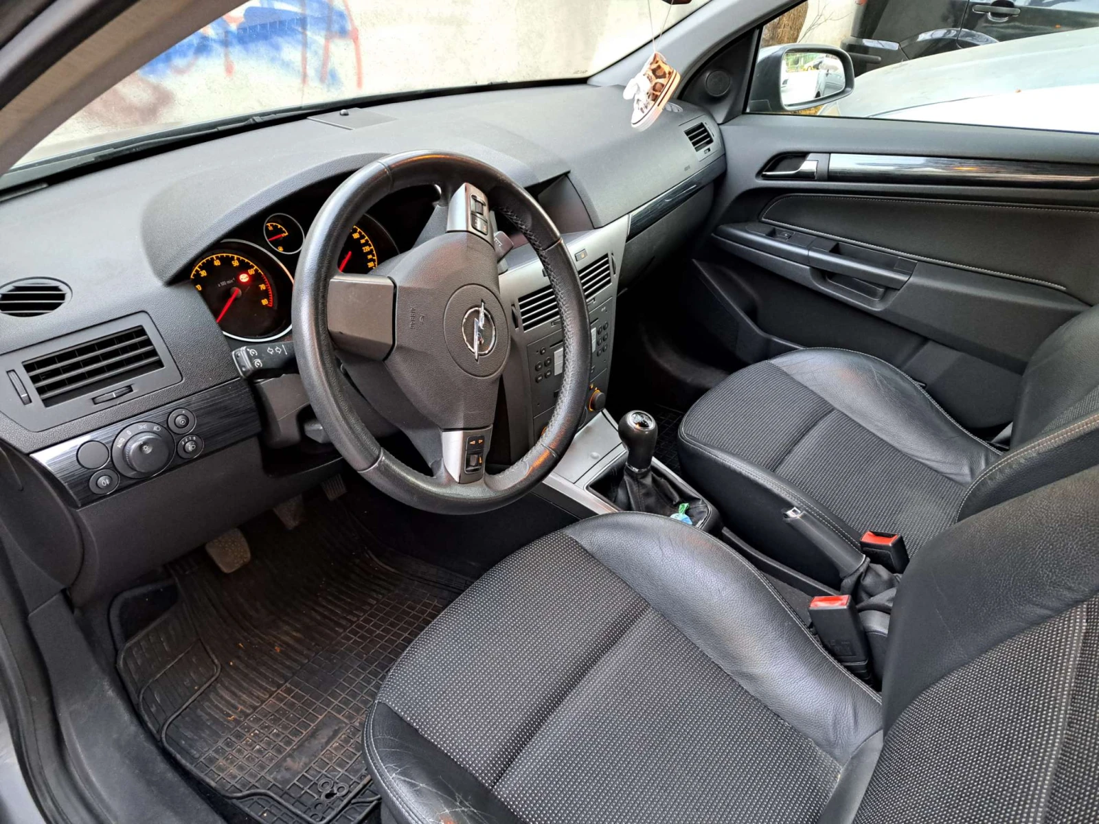Opel Astra H - изображение 2