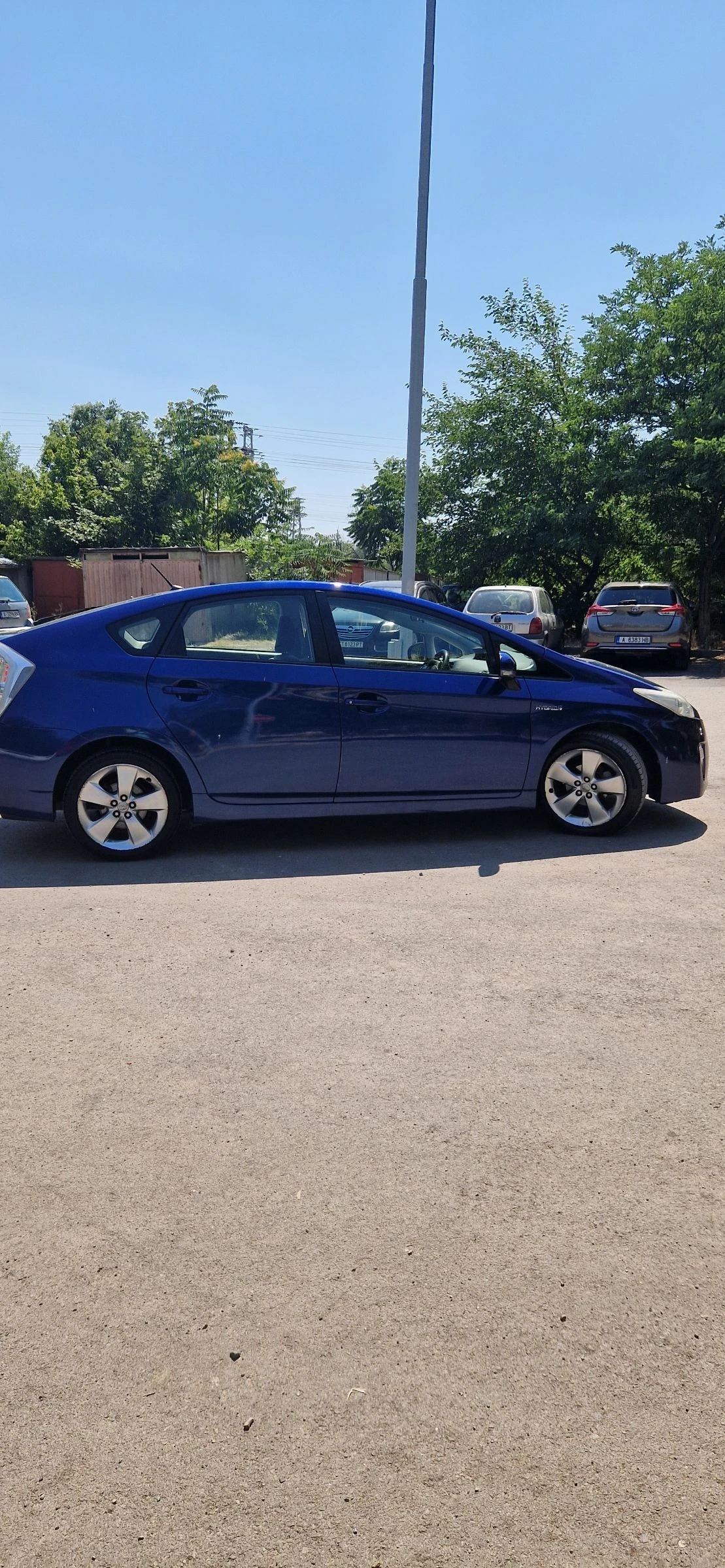 Toyota Prius  | Mobile.bg   13