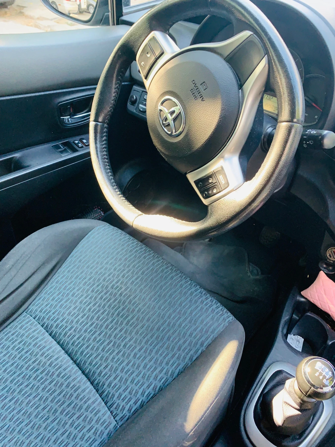 Toyota Yaris Luna 1.33 - изображение 9