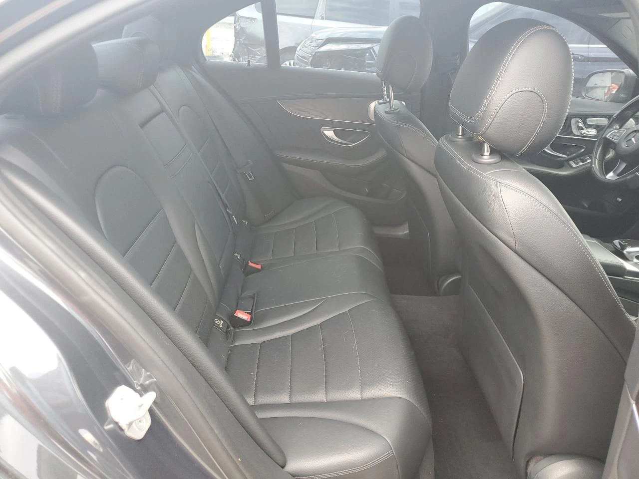 Mercedes-Benz C 300 4MATIC - изображение 10