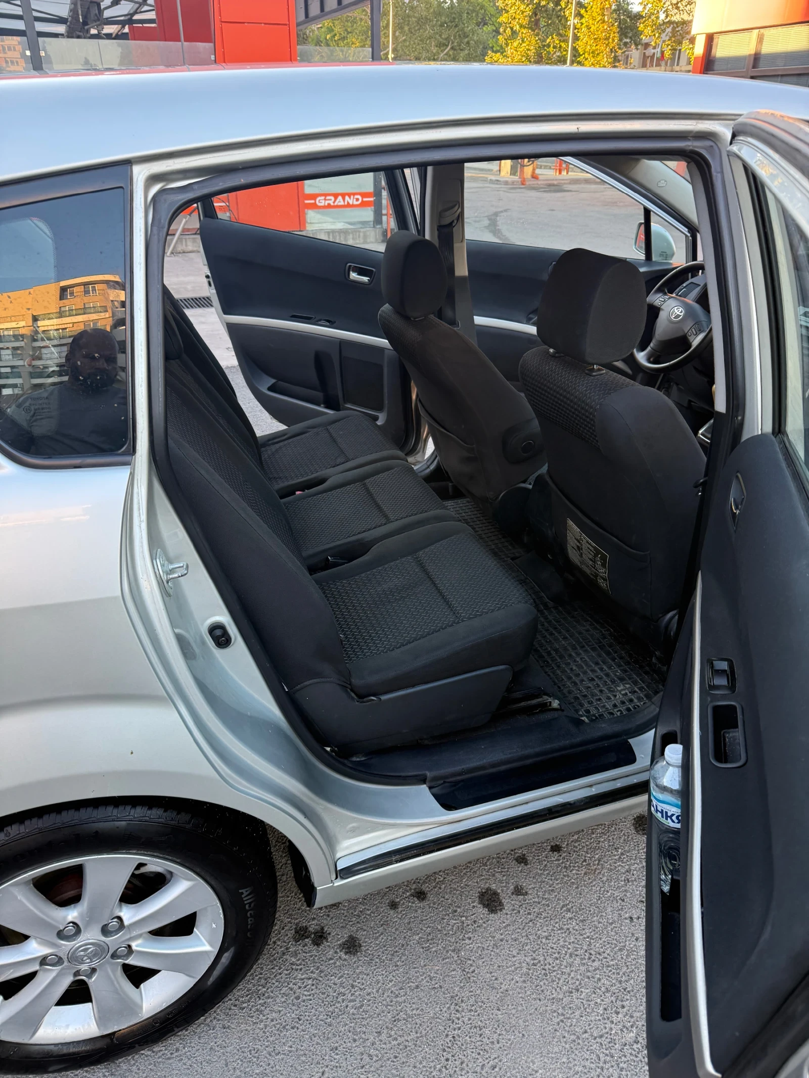 Toyota Corolla verso 2.2d4d - изображение 8