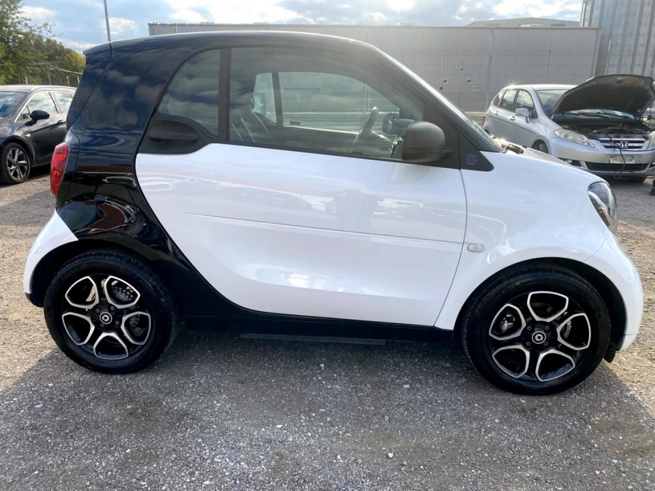 Smart Fortwo EQ 22kw панорама  - изображение 5