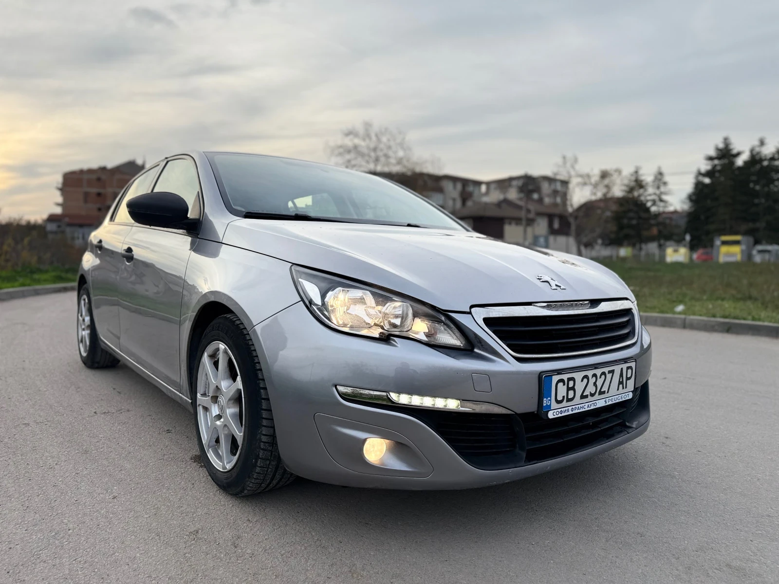 Peugeot 308 1.6 BlueHdi 120hp 4-5л/100км 161000км Редовна - изображение 7