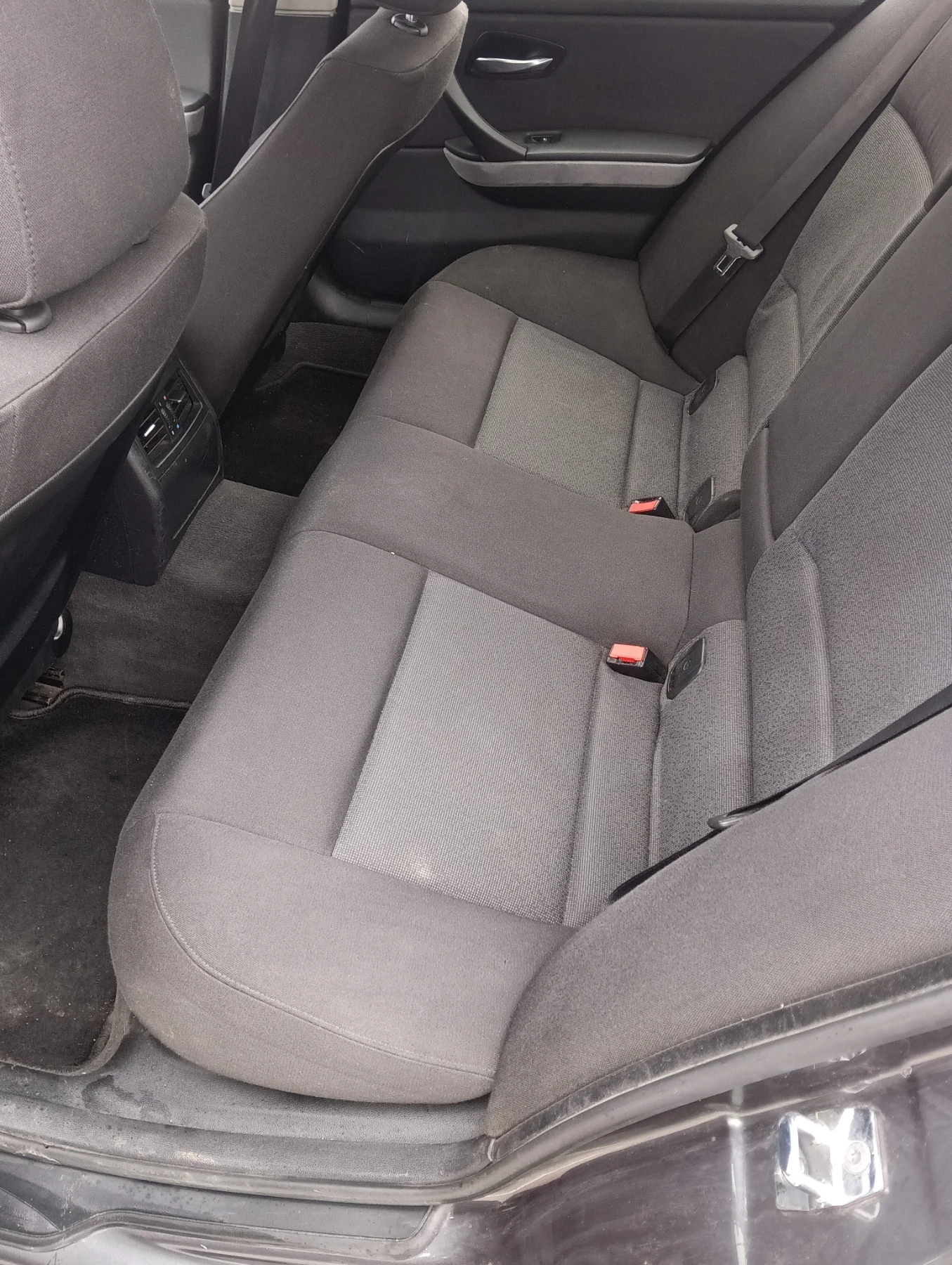 BMW 320, снимка 9 - Автомобили и джипове - 54068095