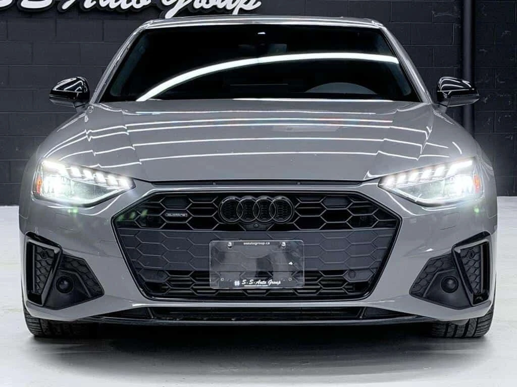 Audi A4 * PRESTIGE| TECHNIK| S LINE| 360CAM| BSM| LKA| B&O, снимка 2 - Автомобили и джипове - 54126248