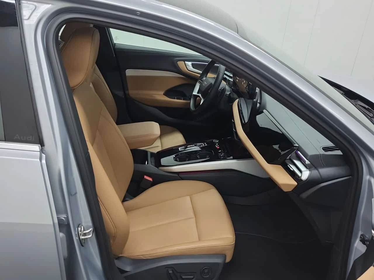 Audi A5 * Progressiv * 2 �����* ������* KEYLESS*  | Mobile.bg � ����������� 17