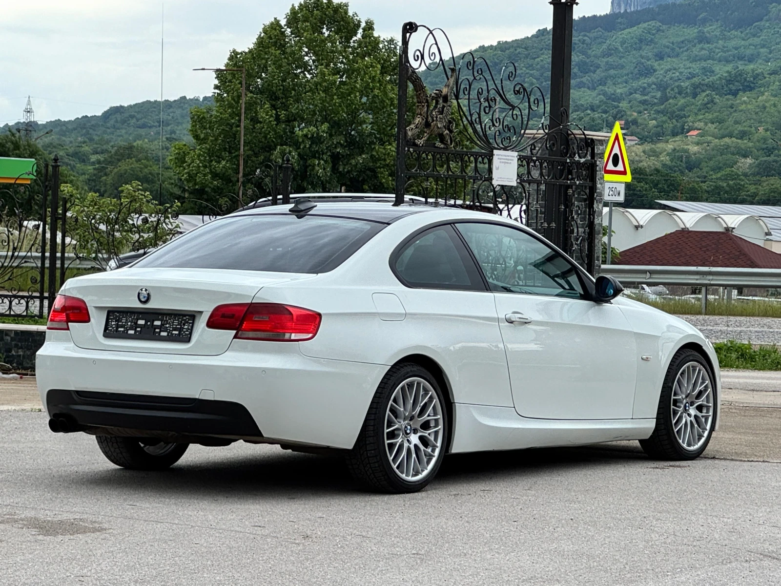 BMW 325 2.5i АВТОМАТ, снимка 11 - Автомобили и джипове - 54806487