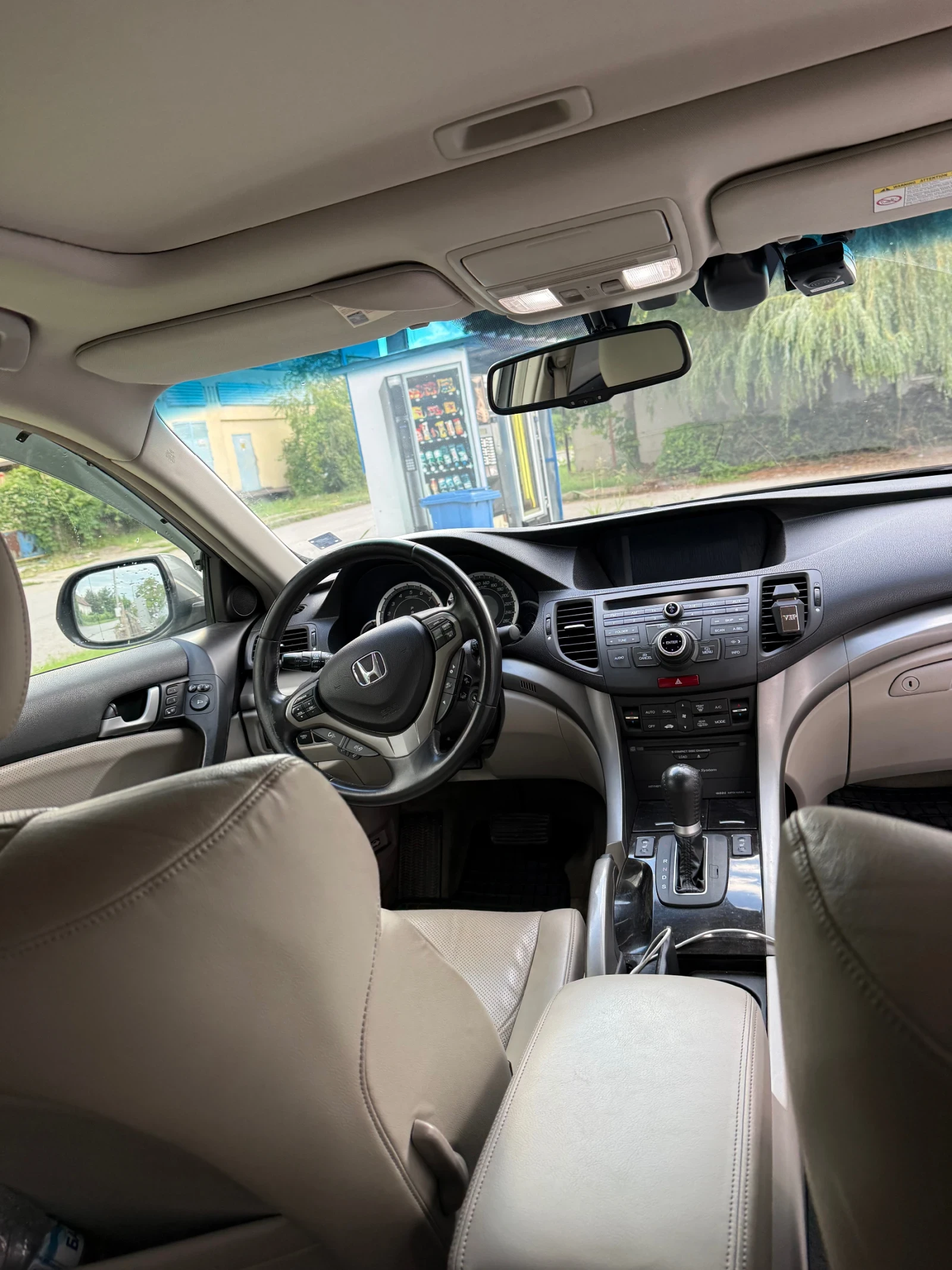 Honda Accord Executive + , снимка 8 - Автомобили и джипове - 55156995