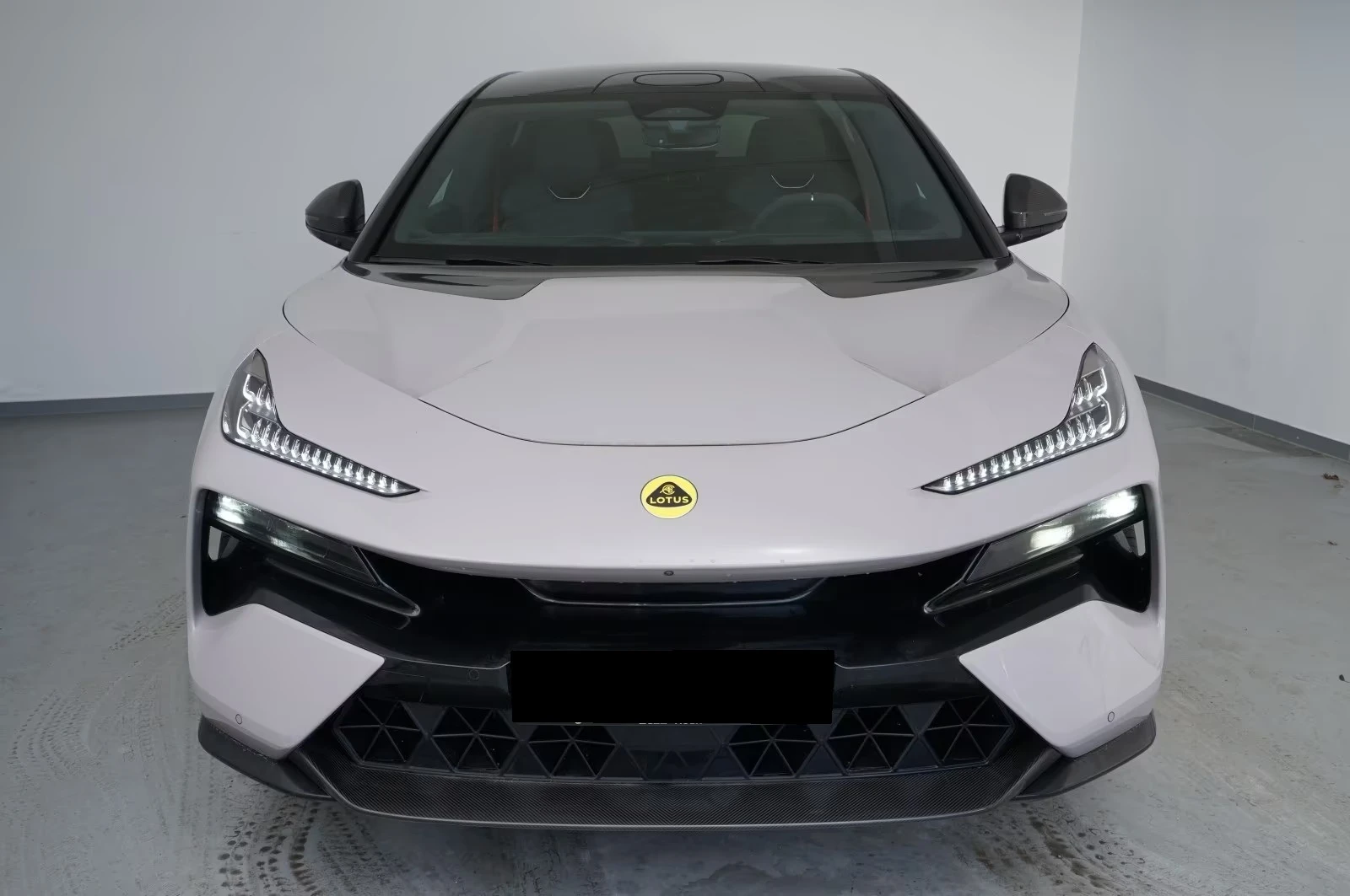 Lotus Eletre R/AHK/ACTIVE AERO/PANO, снимка 3 - Автомобили и джипове - 55229417