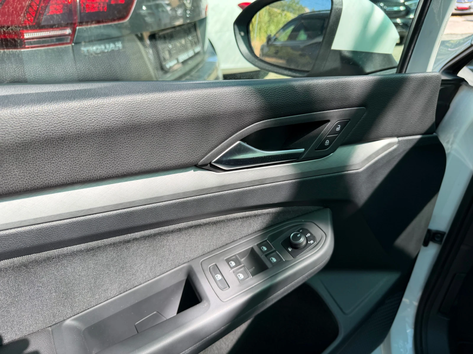 VW Golf 2.0TDI* DSG, снимка 11 - Автомобили и джипове - 56066598