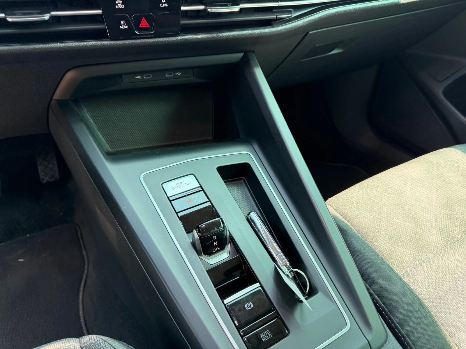 VW Golf 2.0TDI* DSG, снимка 10 - Автомобили и джипове - 56066598