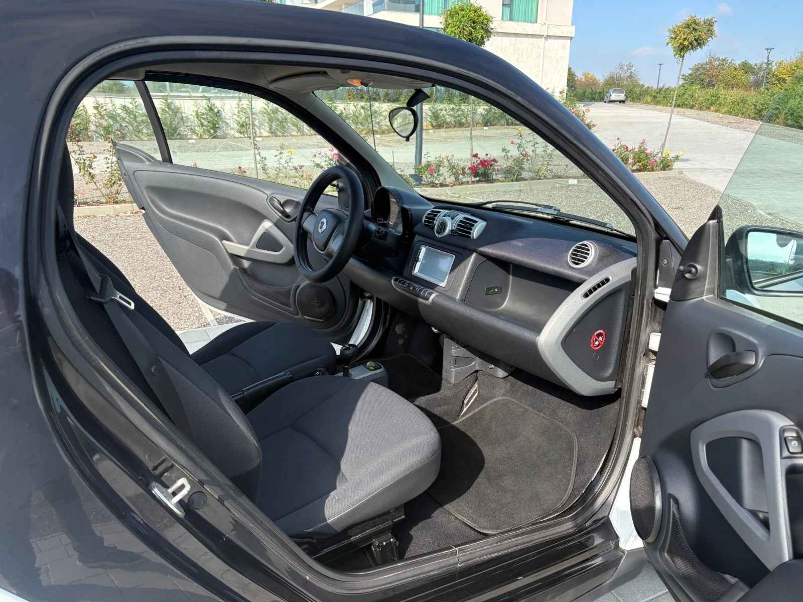 Smart Fortwo, снимка 9 - Автомобили и джипове - 56226678