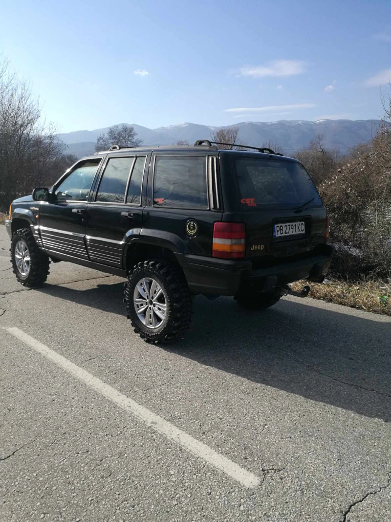 Jeep Grand cherokee, снимка 8 - Автомобили и джипове - 43802927